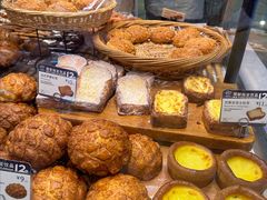 -巴黎贝甜(大宁国际商业广场店)