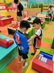 -莫莉幻想儿童乐园(武汉经开永旺店)