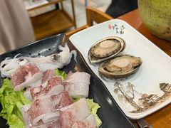 -老何家后安粉·糟粕醋海鲜火锅(三亚湾椰梦长廊店)