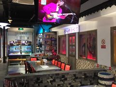 -马路牙子烧烤音乐酒馆(望京店)