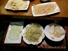 -洪焱重庆老火锅(万福花园店)