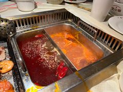 -芝小官毛肚火锅海鲜自助(苏州吴江区万宝店)