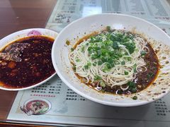 -杨大叔爱面子·四川小吃(岗头店)