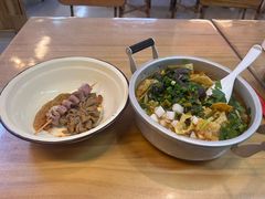 -丽丽三鲜螺蛳粉(田林路店)