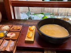 -银米·云南传统过桥米线(双廊黑金冠店)