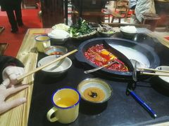 -渝大龙重庆火锅(温泉月亮湾店)
