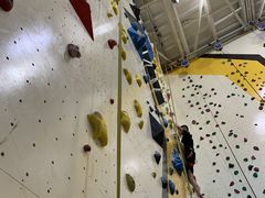 -问山MountQuest攀岩馆