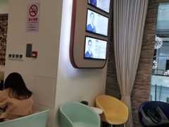 -维乐口腔(美维云门诊陆家嘴店)