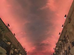 -MFO时尚折扣店