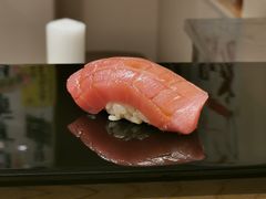 蓝鳍金枪鱼中腹手握-鮨清日本料理