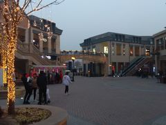 -王府井奥莱临潼小镇(临潼店)