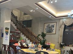 -三姐妹·海鲜大排档