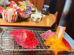 -铭牛烧肉·和牛海鲜自助(高新月牙湖店)