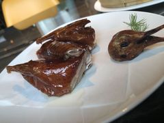 脆皮乳鸽-新荣记(BFC外滩金融中心店)
