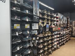 -迪卡侬(西华店)