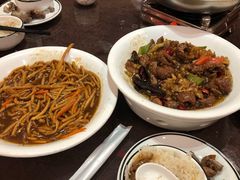 火爆三鲜-刘胖子家常菜·蹄花焖藕(中南店)