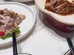 -梅利汴京烤鸭•开封豫菜地标店(东大街店)