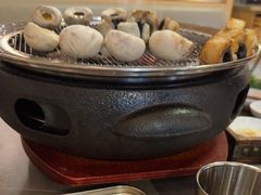 -围炉肉舍•炭烤活鳗•丹东海鲜烤肉(步行街店)