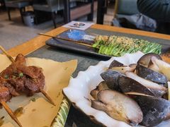 东北冻梨-三兄弟灰太狼烧烤.龙虾烤鱼(上海交大店)