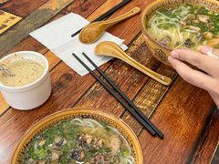-正宗李家土鸡米线店
