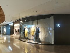 -URBAN REVIVO(高德置地广场·春广场店)