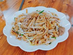 干炒牛河-南记食粥坊·宵夜大排档(岭南分店)