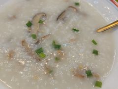 冬菇猪肚滑鸡粥-赵财记·肠粉·煲仔饭(九龙城店)