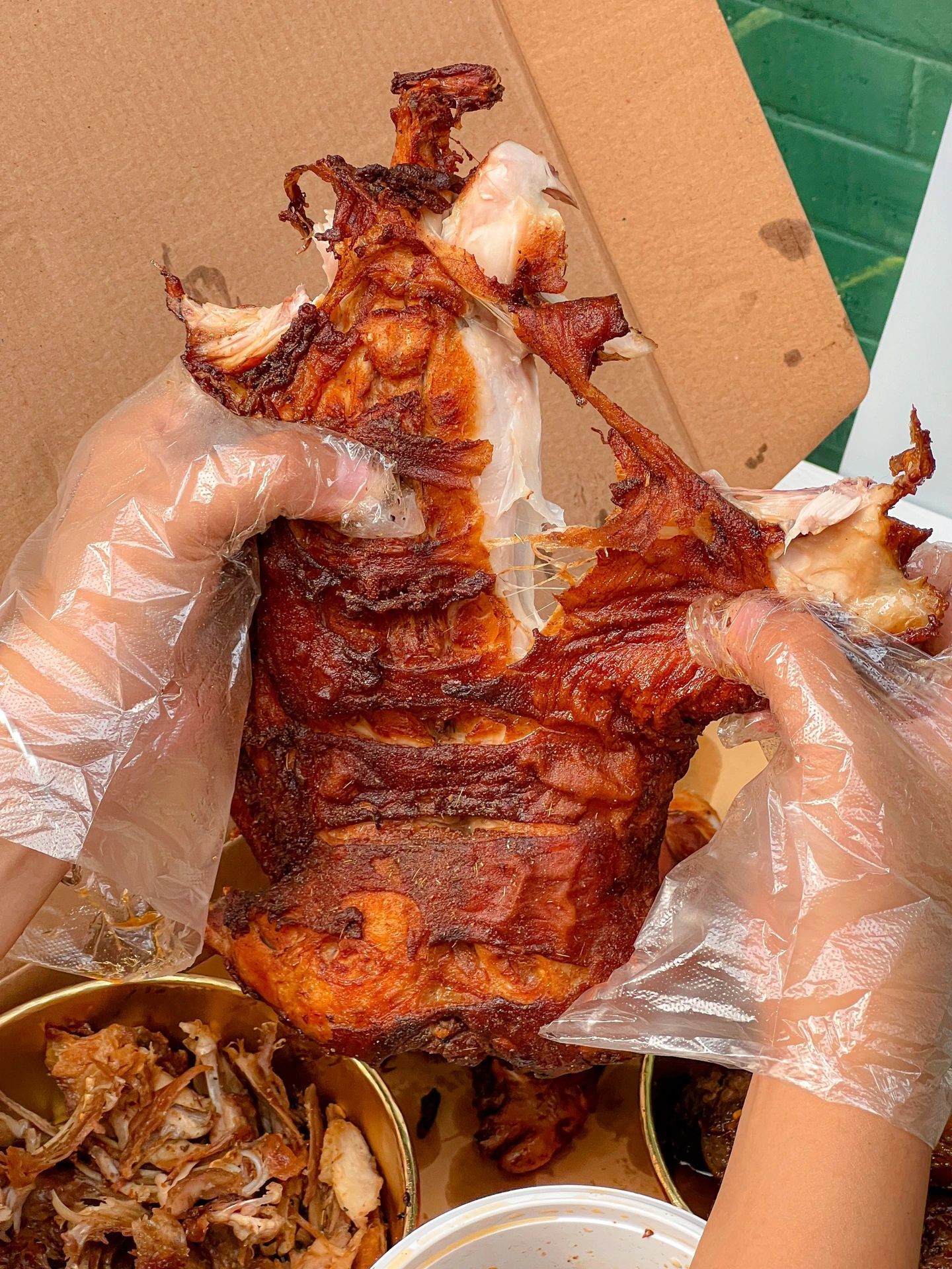 爱惨了!这家麻辣兔头,香酥烤兔真的香炸了