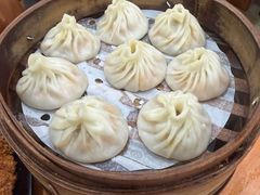 -莱莱小笼·乔艾