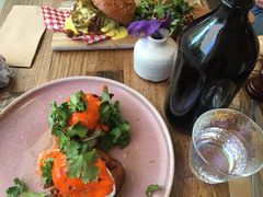 -FLOVIE FLORIST CAFE