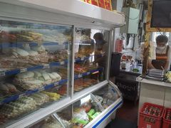 自助取餐区-张记炸串肠粉