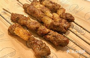 Half-portion lamb skewers