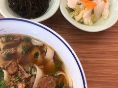 -顺溜·手工刀削面·黑金店(铜锣湾店)