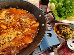 -霄汉牛三鲜湖北砂锅菜(万松园2店)