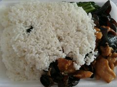 冬菇鸡腿肉十饭-都城壹族快餐(第66分店)