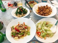 -汗腾格里·风味餐厅(新疆驻京办店)