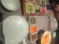 -左庭右院鲜牛肉火锅黑金店(陆家嘴中心店)