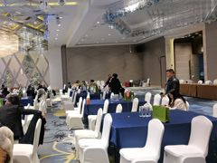 -上海松江假日酒店