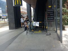 -LOGO眼镜·蔡司品牌折扣店(龙华清湖店)
