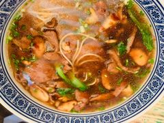 蛤蜊猪肝面-沪西老弄堂面馆(定西路店)