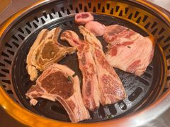 -黑金·寻焰自助百汇·烤肉·火锅(中街店)
