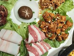 -三国惹火烤肉·中日韩烤肉集合店(百草路店)
