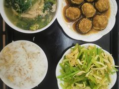 -爱的果实月嫂育婴师(世纪东方店)