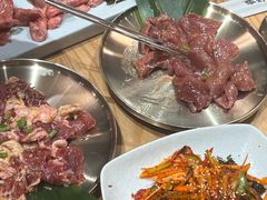 -青瓦餐厅·生鱼片·韩园烤肉(西塔店)