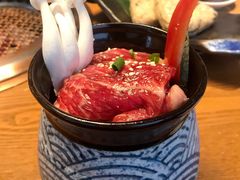 特选壶渍带骨牛排-炎蔵牛舌烤肉