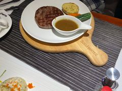 -斗牛士牛排餐厅(嘉里汇店)