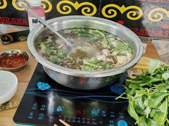 -黑竹沟新场牛肉火锅