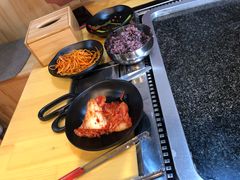 -小黑猪石板烤肉(皇冠花园店)
