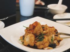 黑蒜大千爆虾球-北京四季酒店·采逸轩