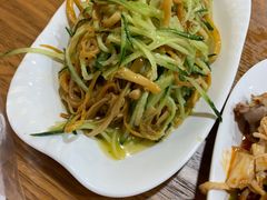 -怡妮新疆风味餐厅(东江湾路店)